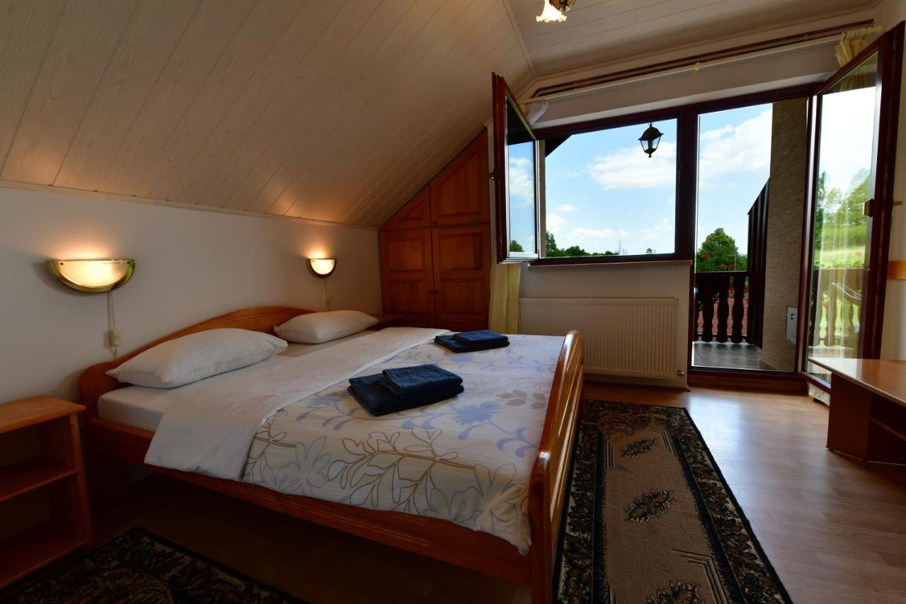 Guesthouse Ante Hodak Селище Дрезницко Екстериор снимка