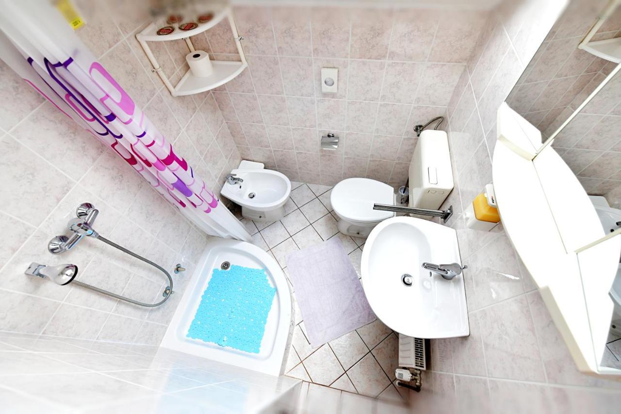 Guesthouse Ante Hodak Селище Дрезницко Екстериор снимка